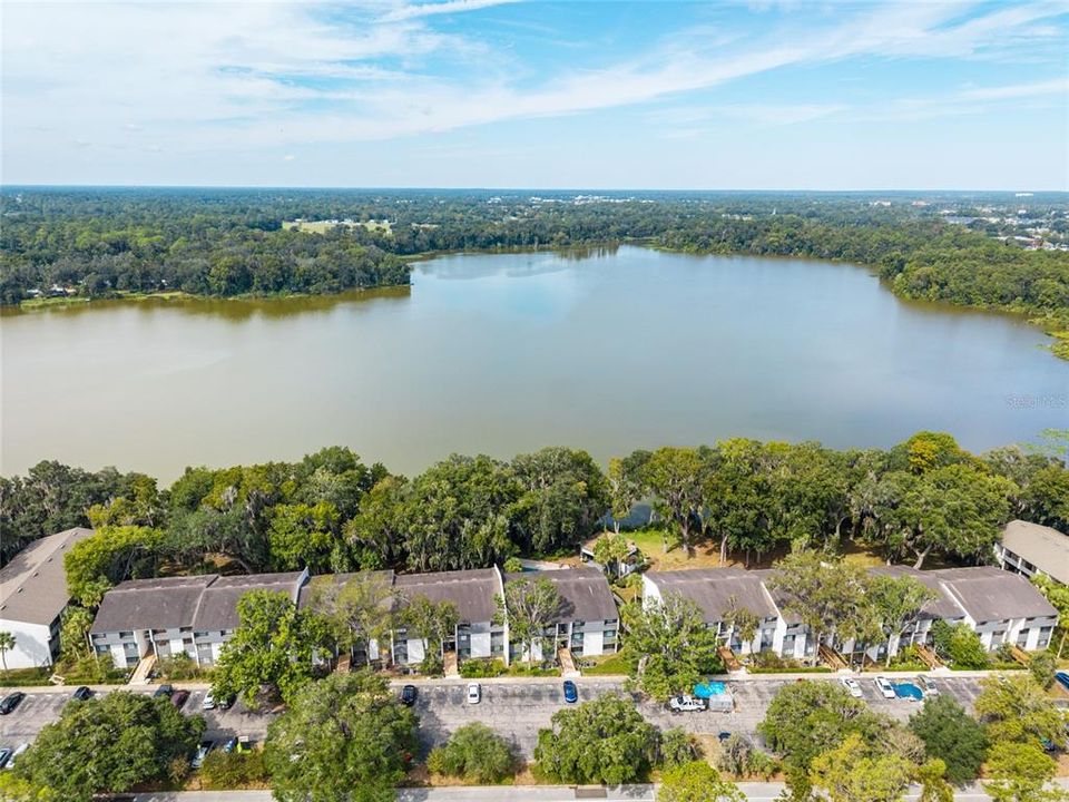 For Sale: $239,000 (3 beds, 2 baths, 1376 Square Feet)