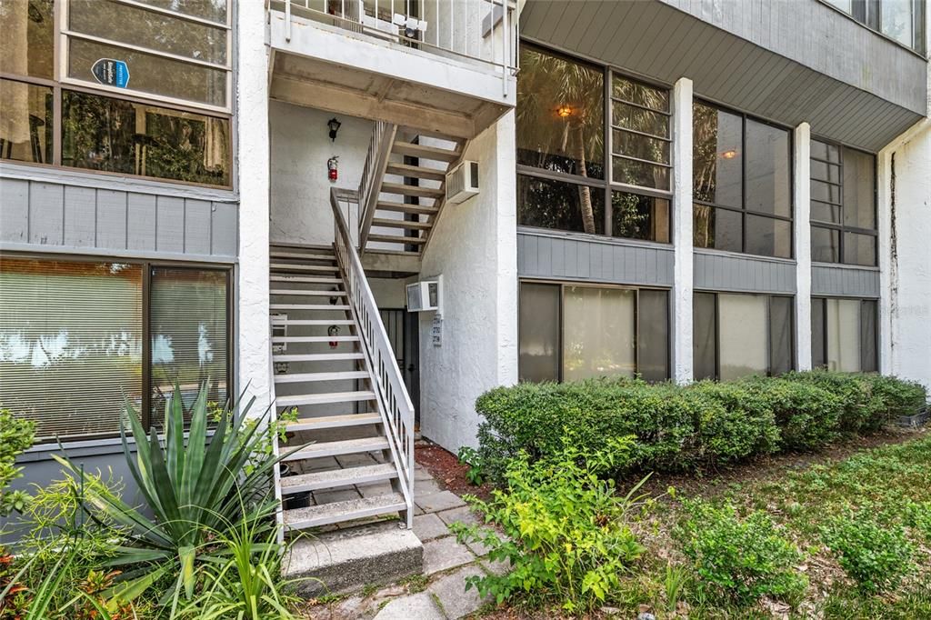 For Sale: $239,000 (3 beds, 2 baths, 1376 Square Feet)