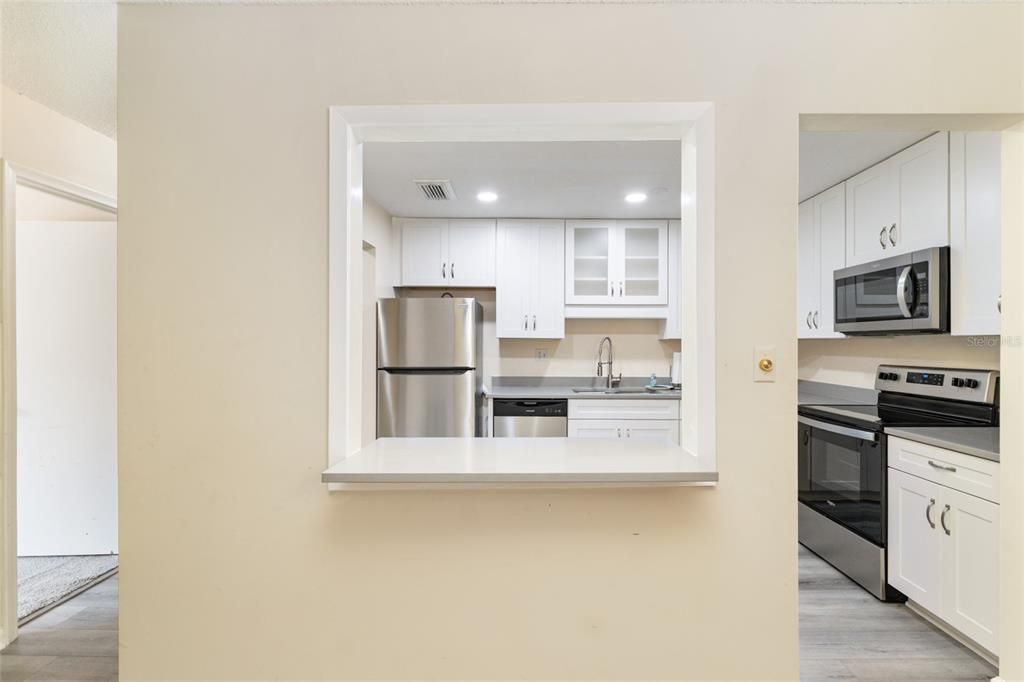 For Sale: $239,000 (3 beds, 2 baths, 1376 Square Feet)