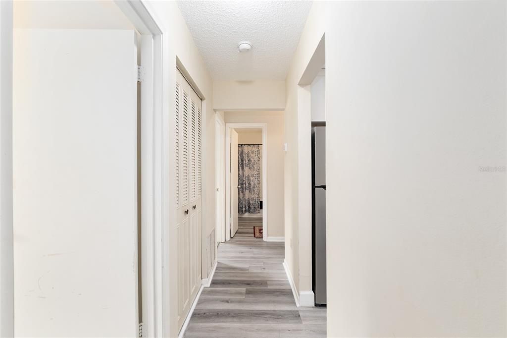 For Sale: $239,000 (3 beds, 2 baths, 1376 Square Feet)