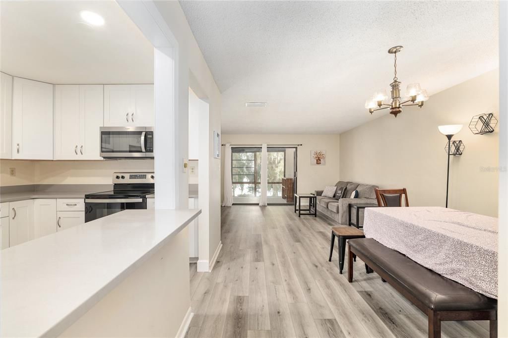 For Sale: $239,000 (3 beds, 2 baths, 1376 Square Feet)