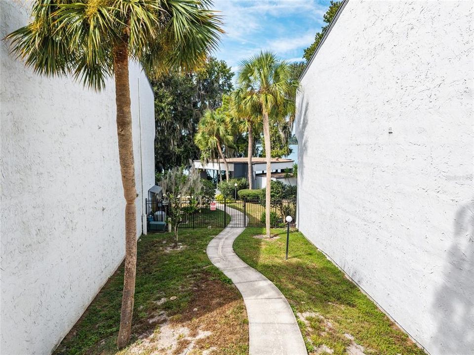 For Sale: $239,000 (3 beds, 2 baths, 1376 Square Feet)