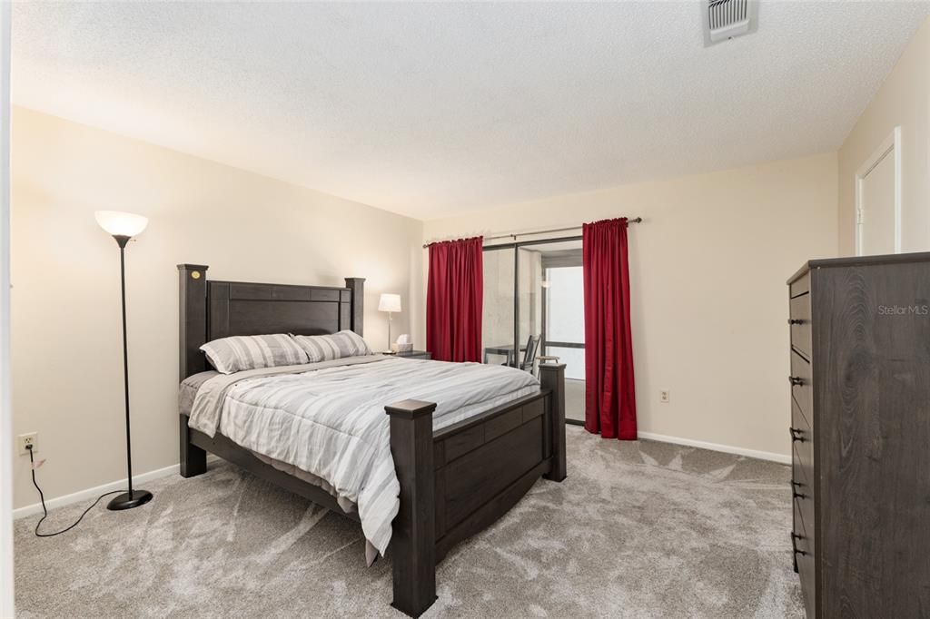 For Sale: $239,000 (3 beds, 2 baths, 1376 Square Feet)