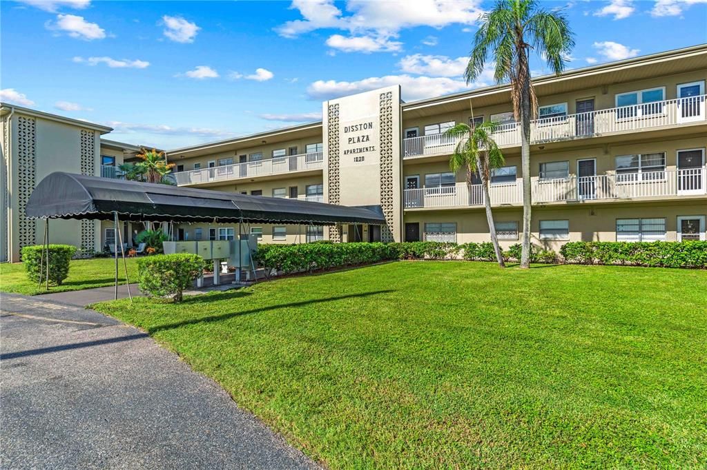 На продажу: $130,000 (2 спален, 1 ванн, 1135 Квадратных фут)