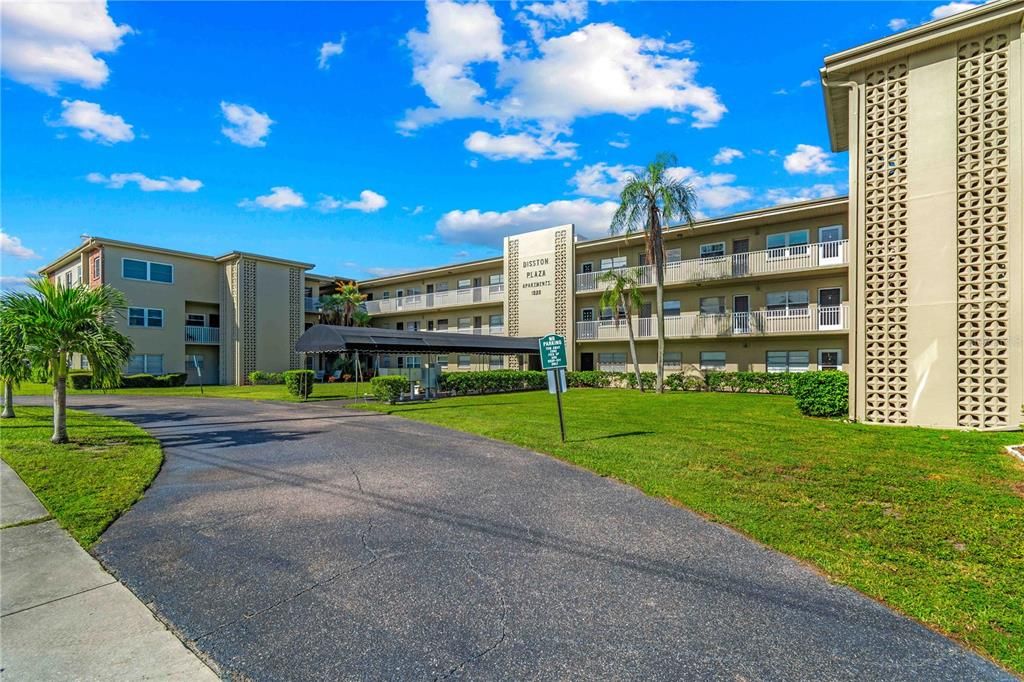 На продажу: $130,000 (2 спален, 1 ванн, 1135 Квадратных фут)