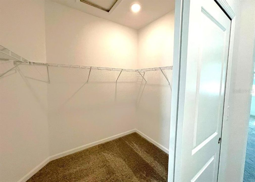 En Venta: $519,000 (4 camas, 3 baños, 2894 Pies cuadrados)