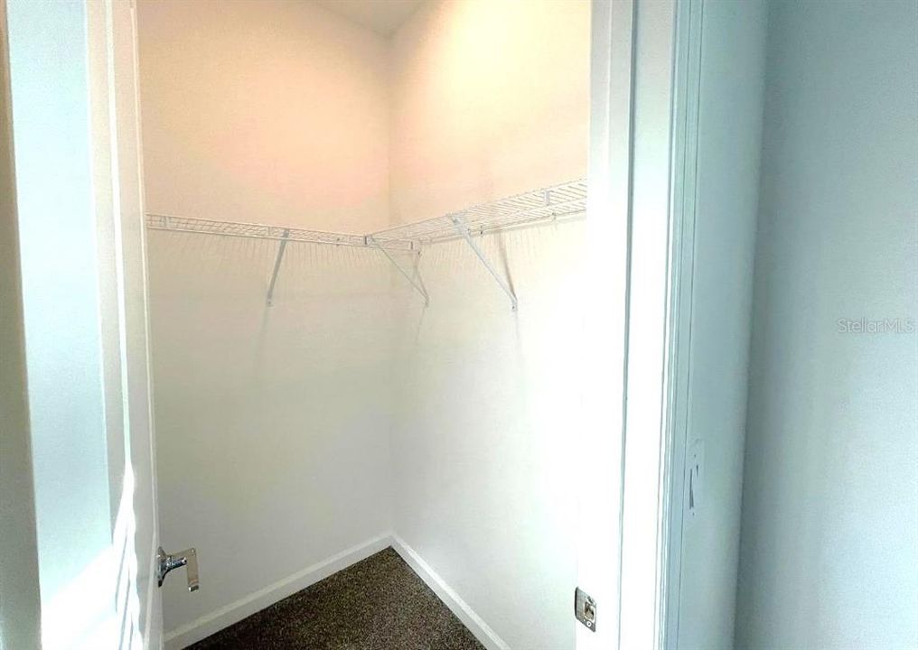 En Venta: $519,000 (4 camas, 3 baños, 2894 Pies cuadrados)