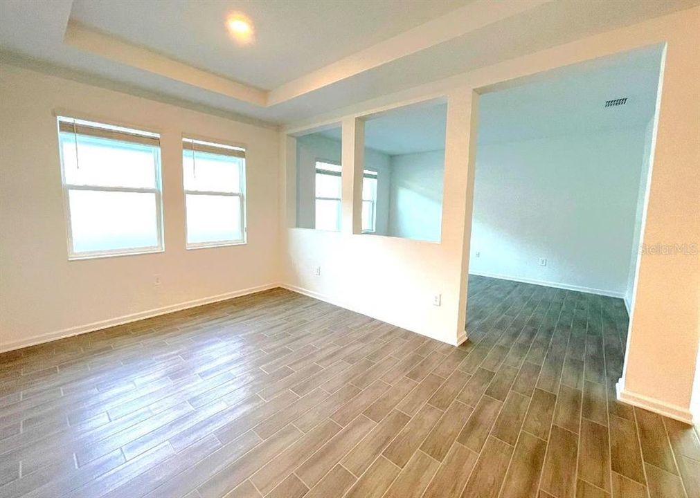 En Venta: $519,000 (4 camas, 3 baños, 2894 Pies cuadrados)