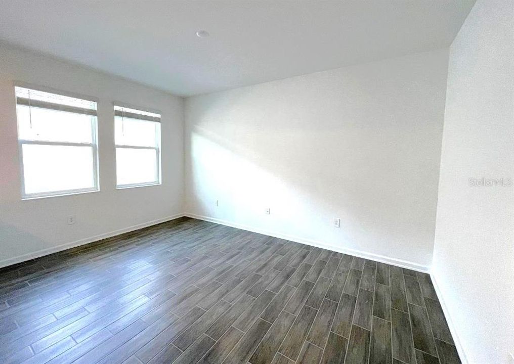 En Venta: $519,000 (4 camas, 3 baños, 2894 Pies cuadrados)