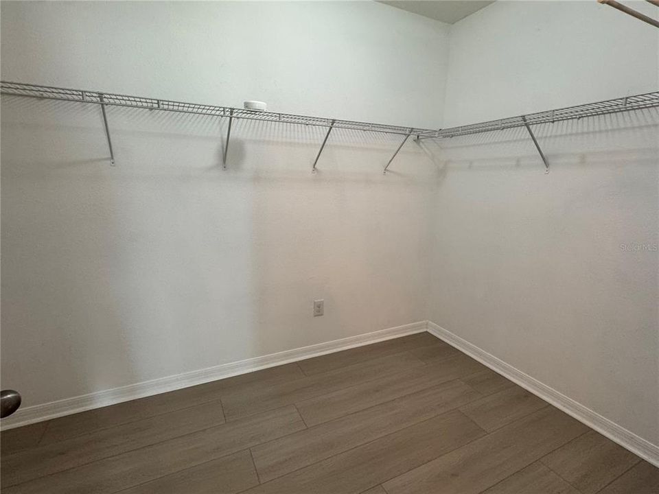 На продажу: $409,800 (5 спален, 2 ванн, 2892 Квадратных фут)