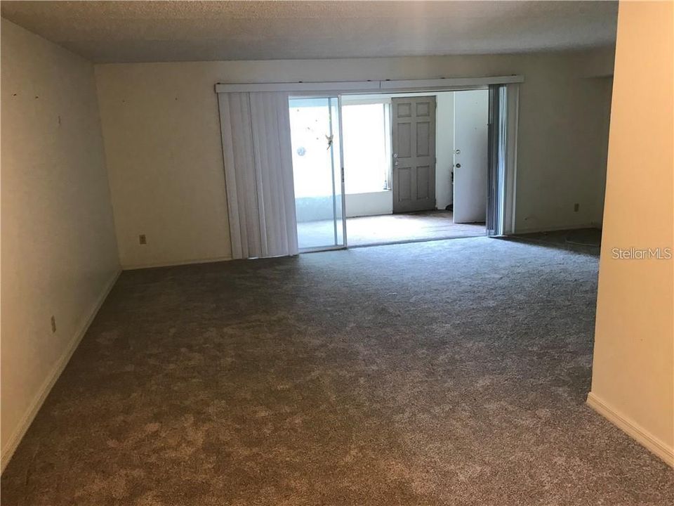 For Sale: $95,000 (1 beds, 1 baths, 1078 Square Feet)