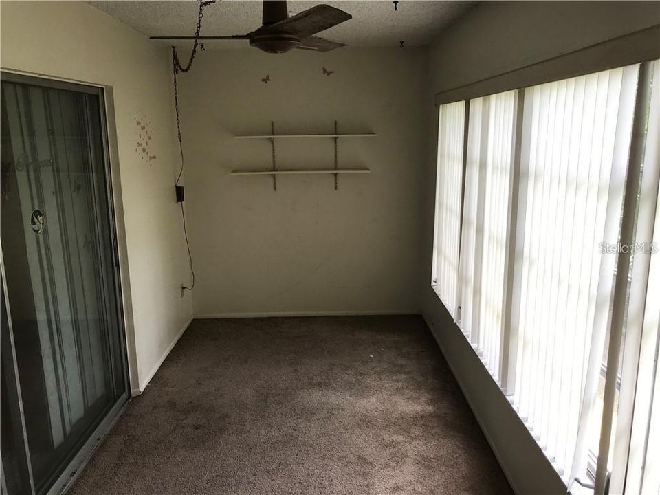 For Sale: $95,000 (1 beds, 1 baths, 1078 Square Feet)