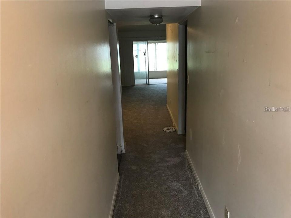 For Sale: $95,000 (1 beds, 1 baths, 1078 Square Feet)