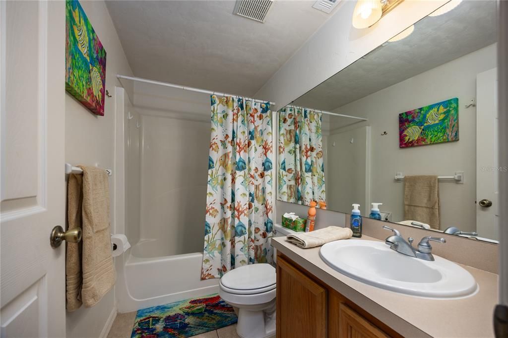 Под контрактом: $170,000 (2 спален, 2 ванн, 1172 Квадратных фут)