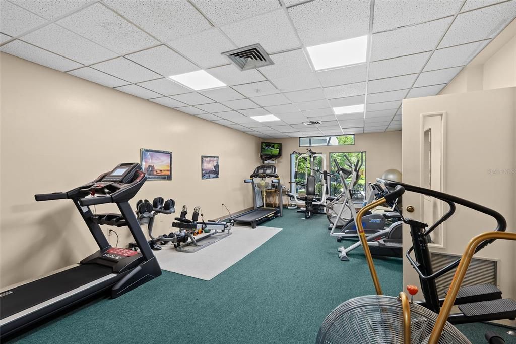 Active With Contract: $225,000 (2 beds, 2 baths, 1310 Square Feet)