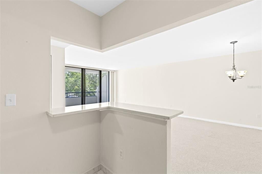 Active With Contract: $225,000 (2 beds, 2 baths, 1310 Square Feet)