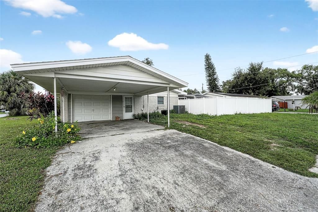 Activo con contrato: $254,999 (3 camas, 2 baños, 1410 Pies cuadrados)