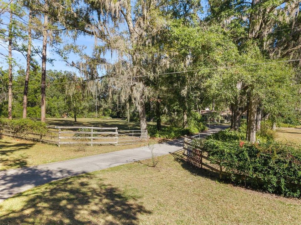 На продажу: $535,000 (5 спален, 2 ванн, 2950 Квадратных фут)