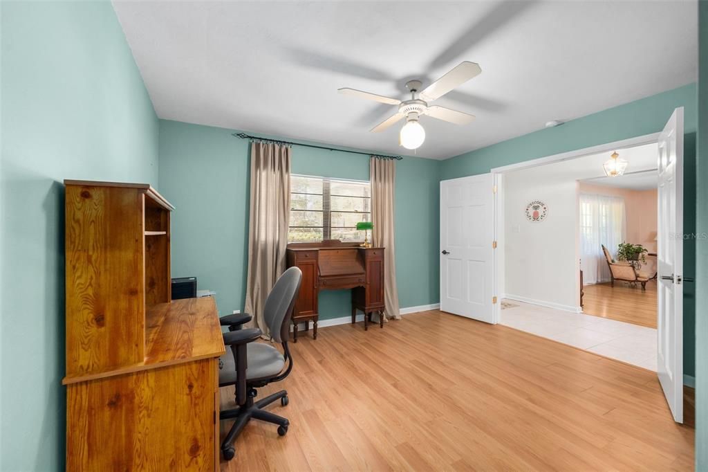 На продажу: $535,000 (5 спален, 2 ванн, 2950 Квадратных фут)