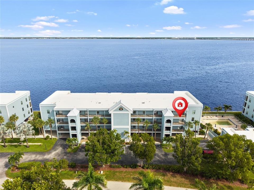 На продажу: $429,000 (3 спален, 2 ванн, 1916 Квадратных фут)