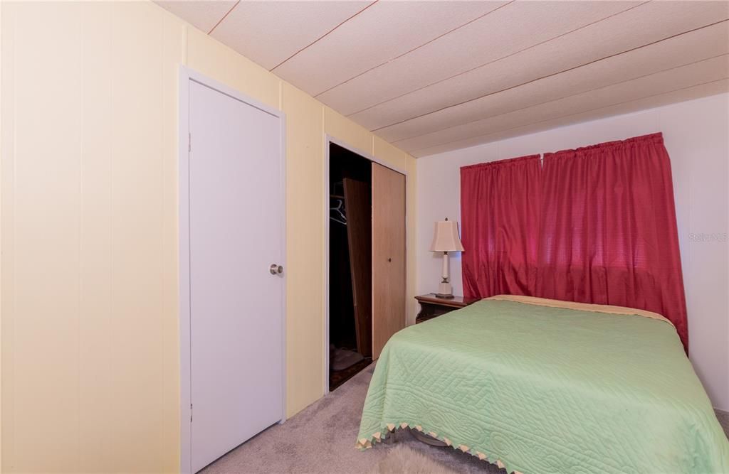 For Sale: $89,000 (2 beds, 1 baths, 684 Square Feet)