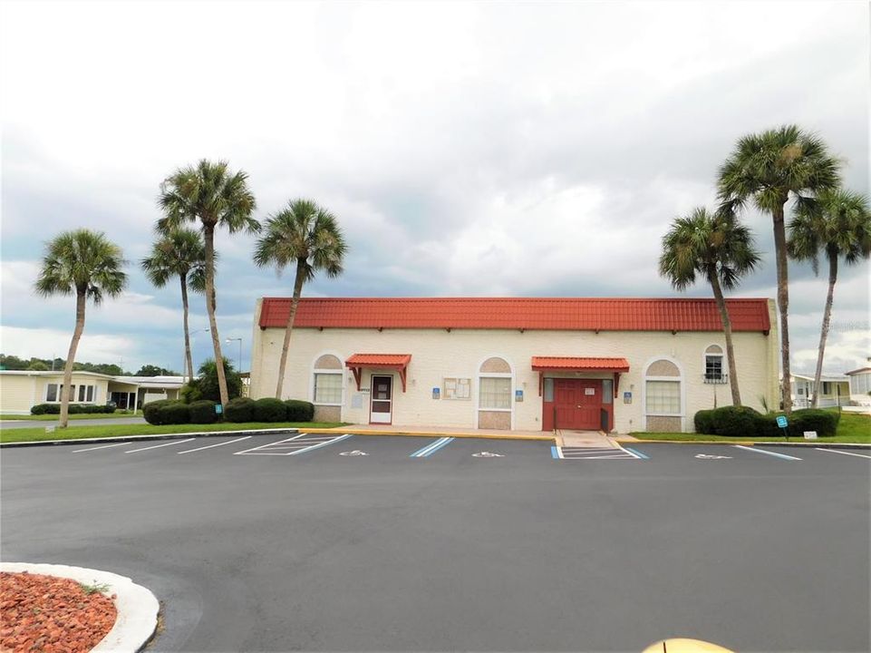 For Sale: $89,000 (2 beds, 1 baths, 684 Square Feet)