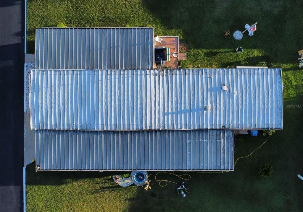 For Sale: $89,000 (2 beds, 1 baths, 684 Square Feet)