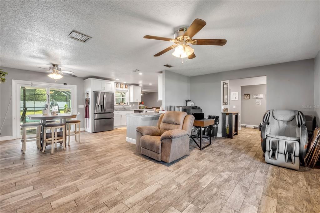 На продажу: $515,000 (4 спален, 2 ванн, 2267 Квадратных фут)