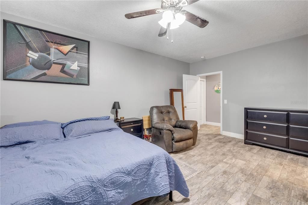 На продажу: $515,000 (4 спален, 2 ванн, 2267 Квадратных фут)