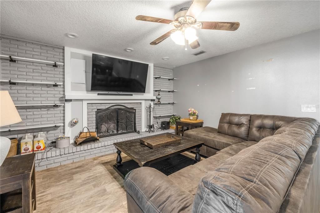 На продажу: $515,000 (4 спален, 2 ванн, 2267 Квадратных фут)