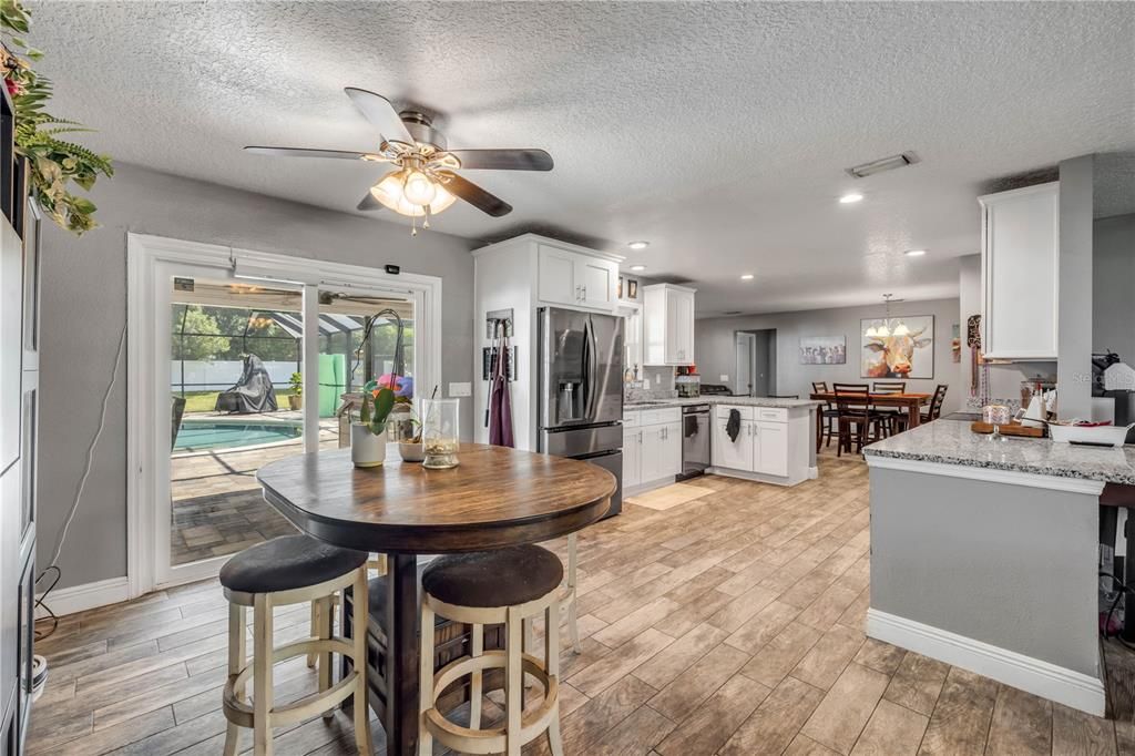 На продажу: $515,000 (4 спален, 2 ванн, 2267 Квадратных фут)