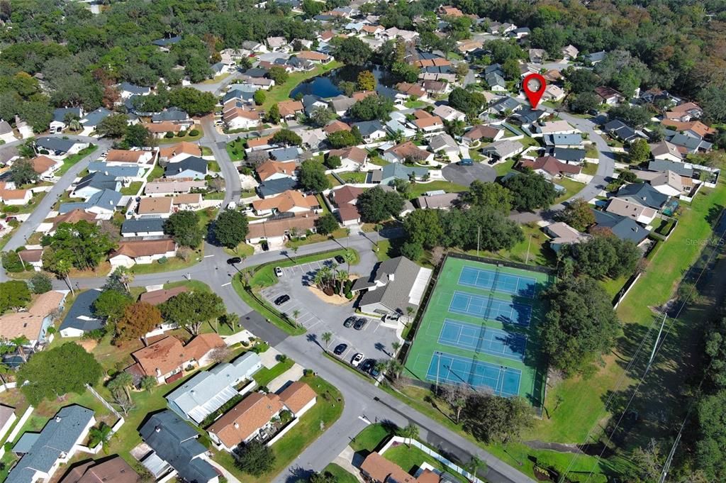 合同活跃: $299,900 (2 贝兹, 2 浴室, 1499 平方英尺)