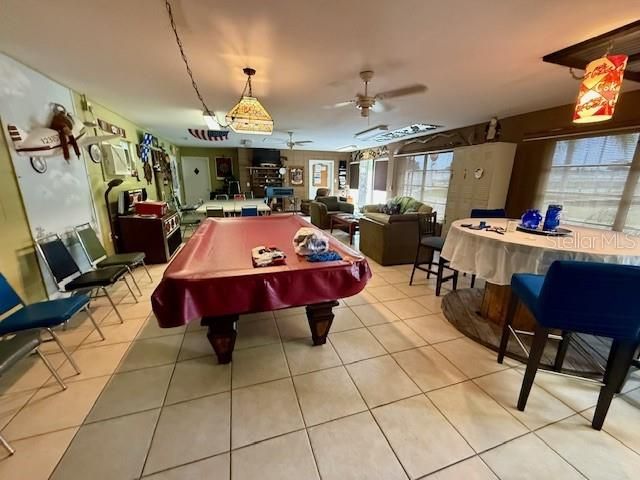 Под контрактом: $199,900 (3 спален, 1 ванн, 1140 Квадратных фут)