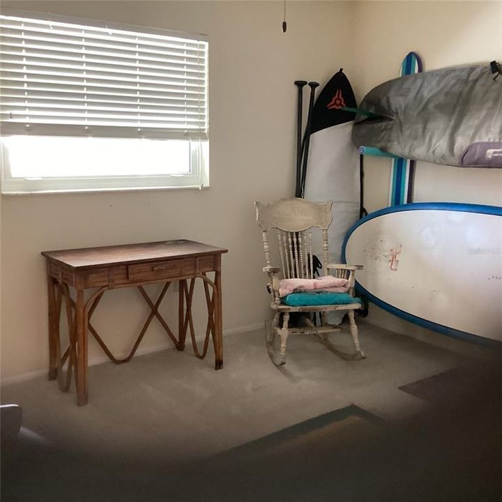 For Sale: $180,000 (2 beds, 2 baths, 951 Square Feet)