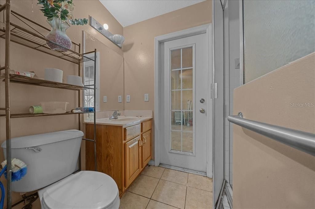 Activo con contrato: $394,990 (4 camas, 3 baños, 2362 Pies cuadrados)