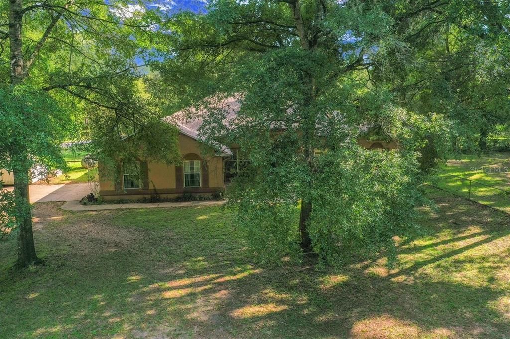 Activo con contrato: $394,990 (4 camas, 3 baños, 2362 Pies cuadrados)