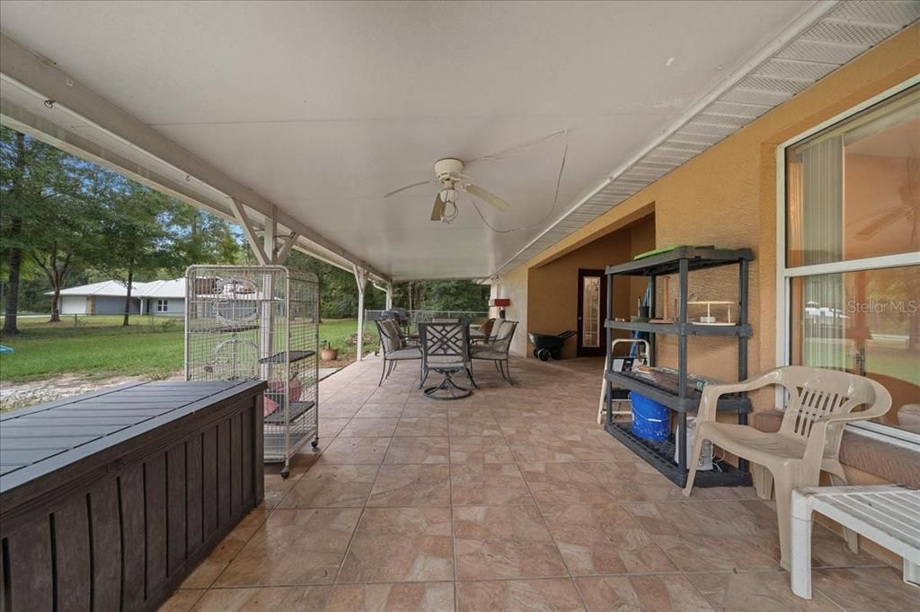 Activo con contrato: $394,990 (4 camas, 3 baños, 2362 Pies cuadrados)