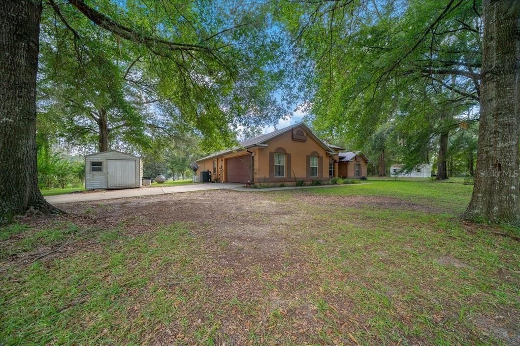 Activo con contrato: $394,990 (4 camas, 3 baños, 2362 Pies cuadrados)