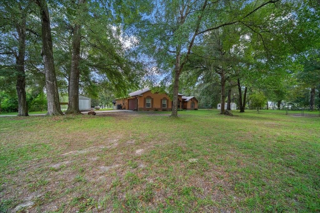 Activo con contrato: $394,990 (4 camas, 3 baños, 2362 Pies cuadrados)