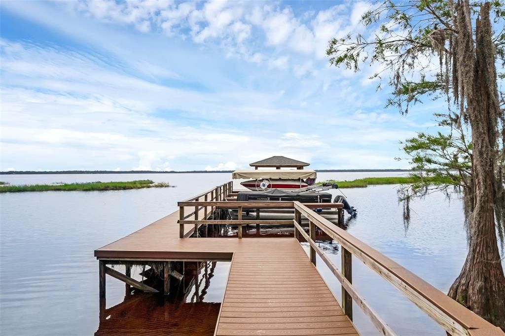 Active With Contract: $345,000 (3 beds, 2 baths, 1636 Square Feet)