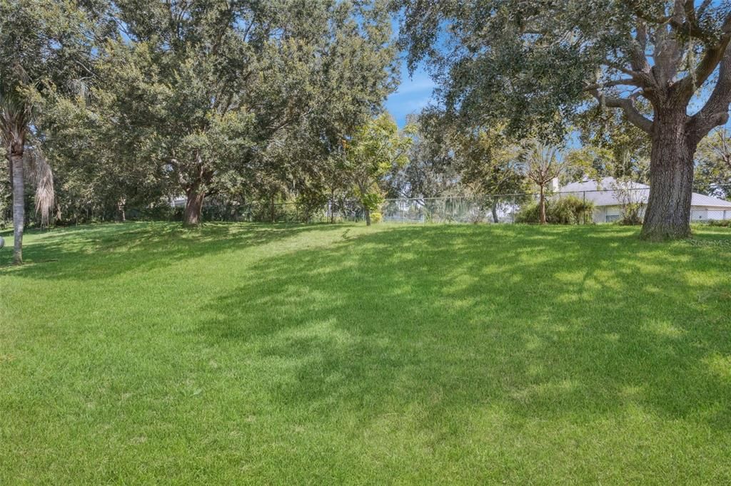 Active With Contract: $345,000 (3 beds, 2 baths, 1636 Square Feet)