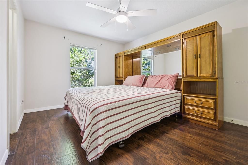 Active With Contract: $345,000 (3 beds, 2 baths, 1636 Square Feet)