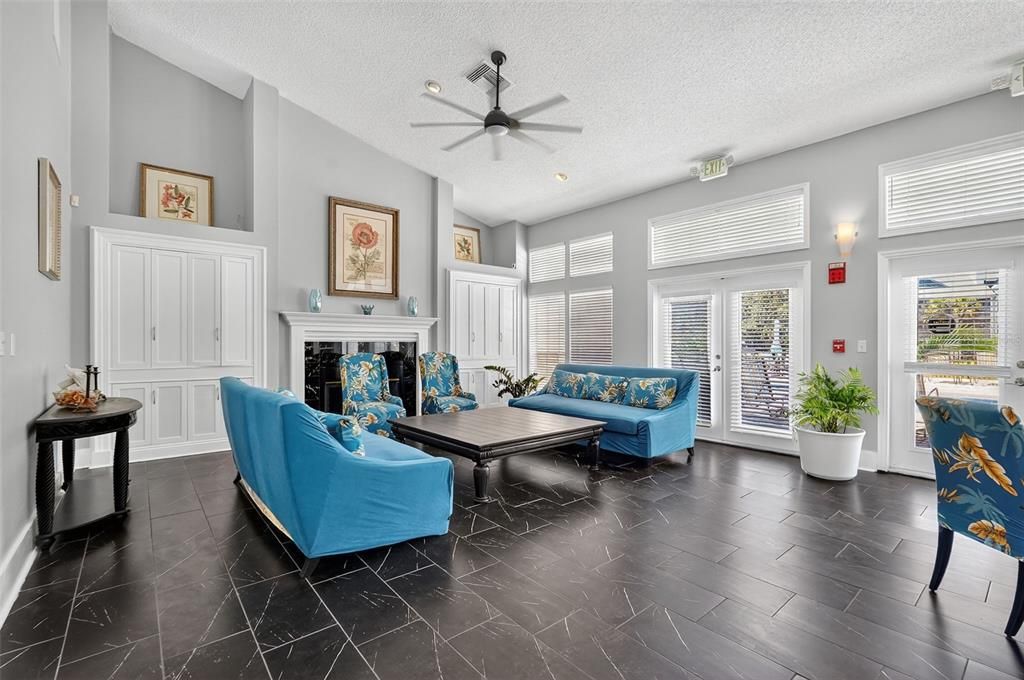 For Sale: $195,000 (1 beds, 1 baths, 1153 Square Feet)