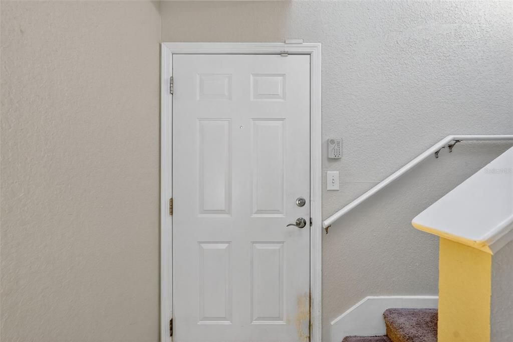 For Sale: $195,000 (1 beds, 1 baths, 1153 Square Feet)