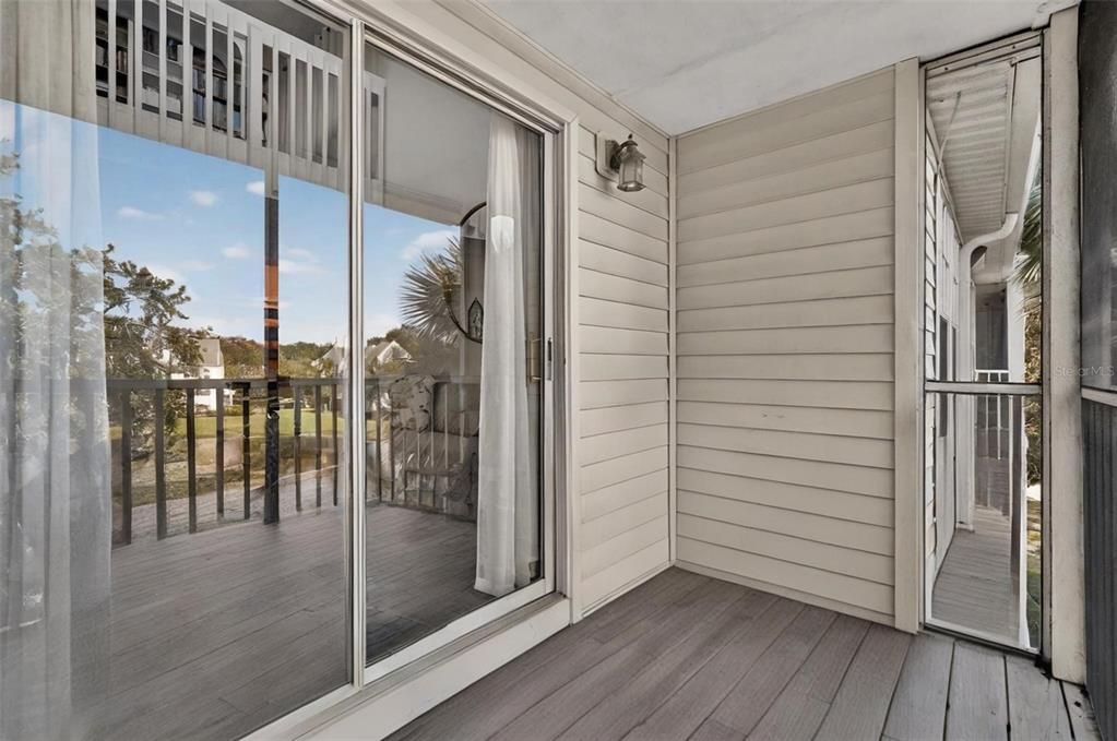 For Sale: $195,000 (1 beds, 1 baths, 1153 Square Feet)