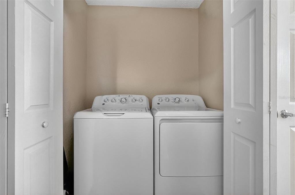 For Sale: $195,000 (1 beds, 1 baths, 1153 Square Feet)