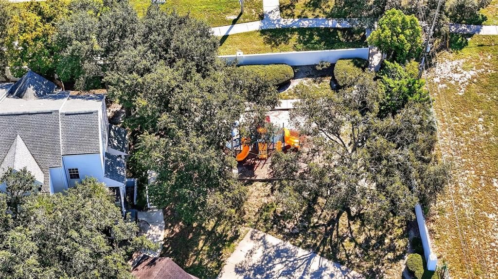 For Sale: $195,000 (1 beds, 1 baths, 1153 Square Feet)