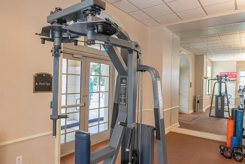 Activo con contrato: $1,999,000 (3 camas, 3 baños, 2736 Pies cuadrados)