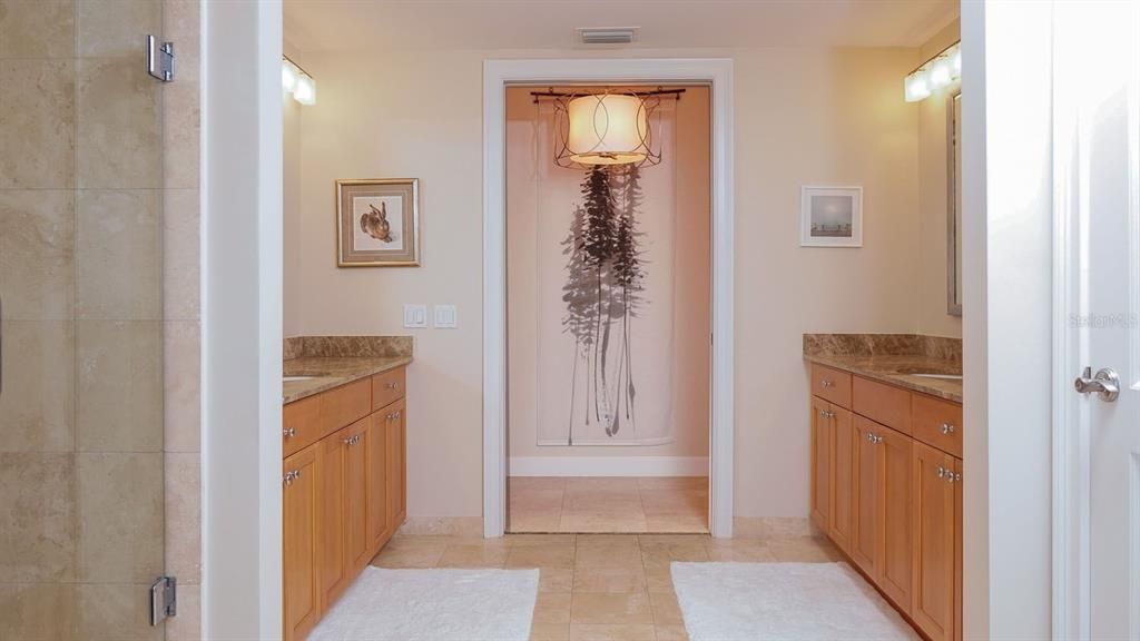 Activo con contrato: $1,999,000 (3 camas, 3 baños, 2736 Pies cuadrados)