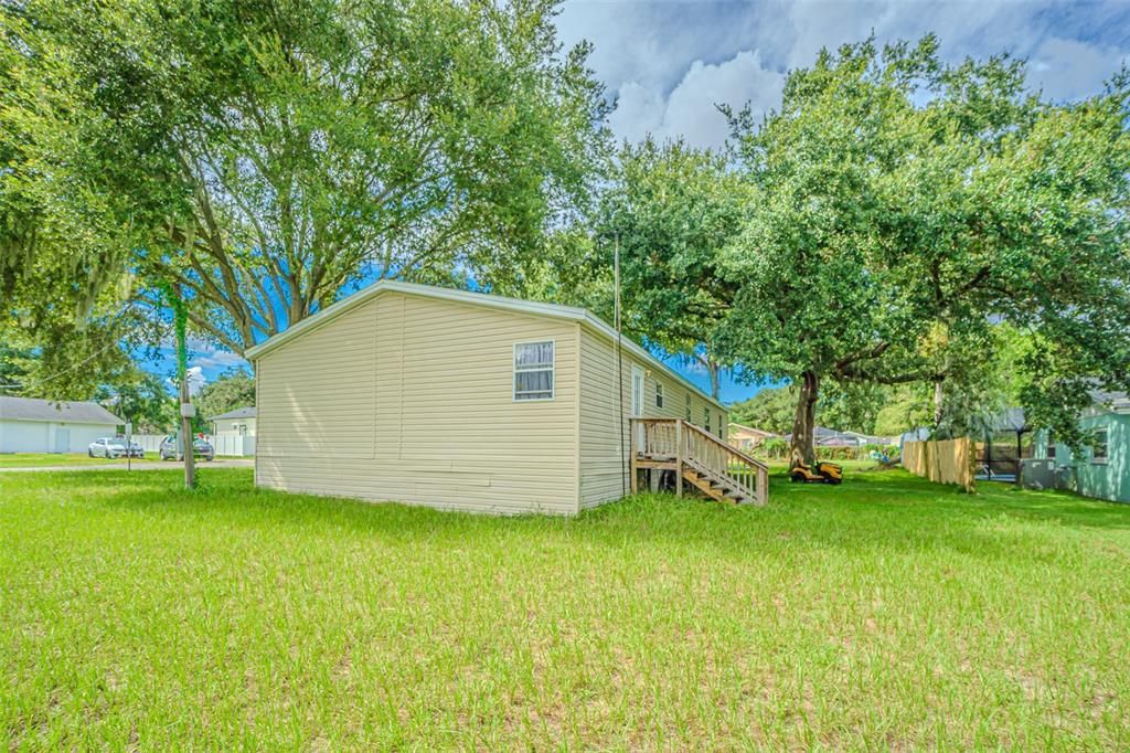 Active With Contract: $258,000 (4 beds, 2 baths, 1782 Square Feet)